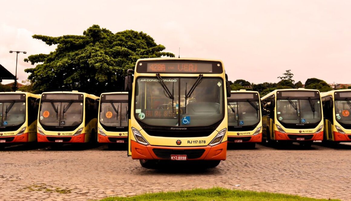 Coesa Transportes - Rio de janeiro e São Gonçalo 428D São Gonçalo x Vila Isabel (Via UERJ)